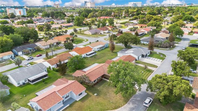 10853 WILLIAM AND MARY COURT, Orlando, FL 32821