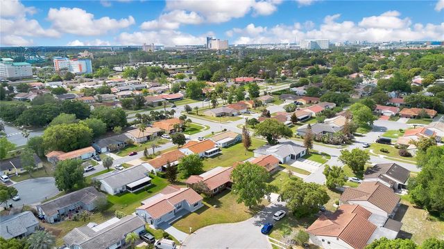 10853 WILLIAM AND MARY COURT, Orlando, FL 32821