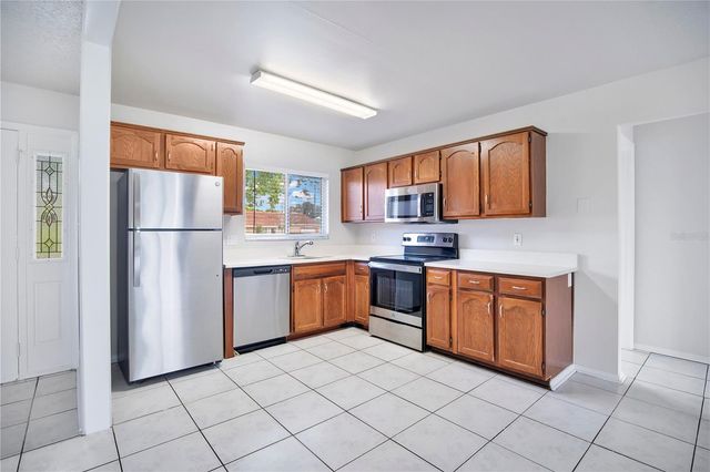 10853 WILLIAM AND MARY COURT, Orlando, FL 32821