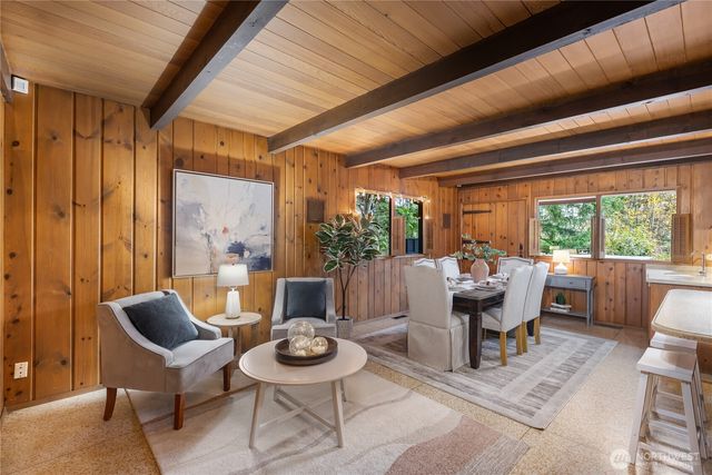 16521 NE 1st Place, Bellevue, WA 98008