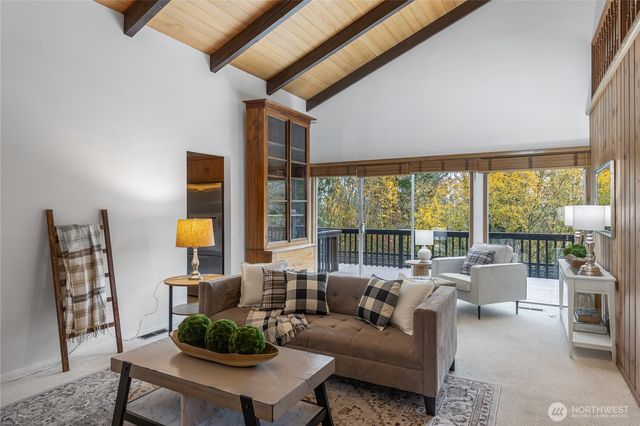 16521 NE 1st Place, Bellevue, WA 98008