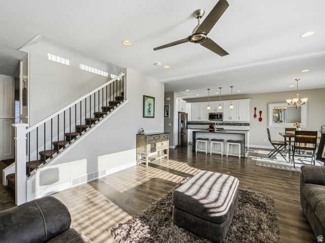 7170 N HONEY FIELD WAY, Eagle Mountain, UT 84005