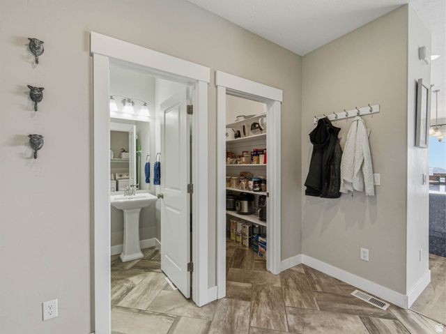 7170 N HONEY FIELD WAY, Eagle Mountain, UT 84005