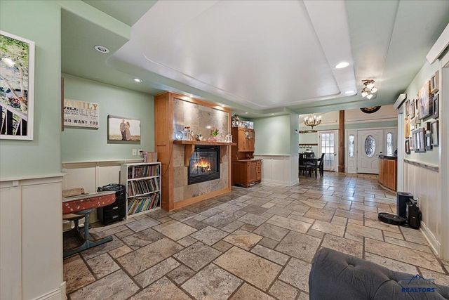 915 MAPLE, Whitewood, SD 57793