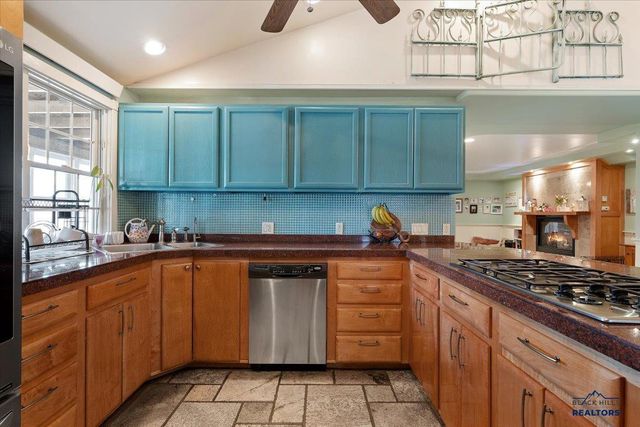 915 MAPLE, Whitewood, SD 57793