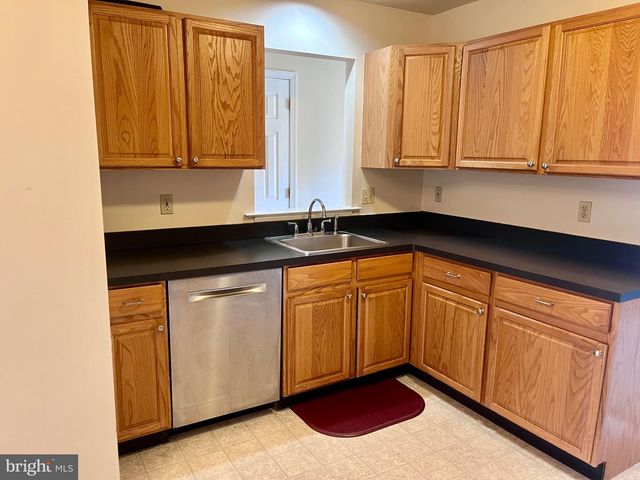 4253 RED OAK CT, Collegeville, PA 19426