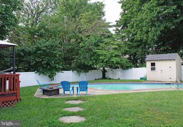 46 WAYFIELD RD, Springfield, PA 19064