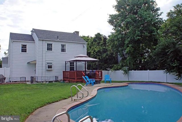 46 WAYFIELD RD, Springfield, PA 19064