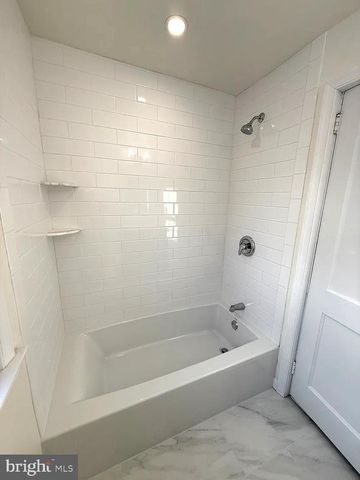 46 WAYFIELD RD, Springfield, PA 19064