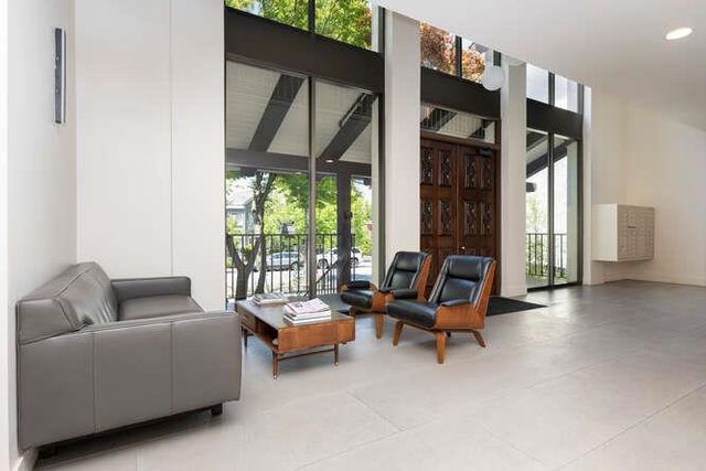 1515 Floribunda Avenue 309, Burlingame, CA 94010