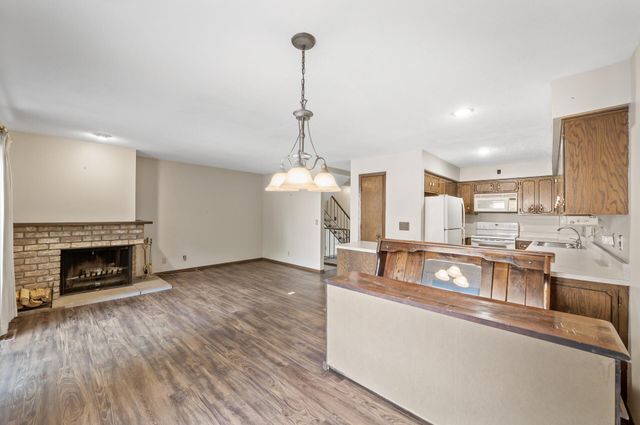 2671 Sumac Ridge, White Bear Lake, MN 55110