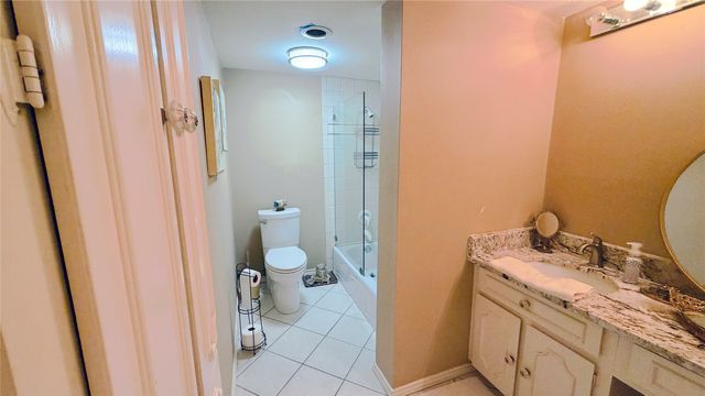 15929 Archwood Lane 1035, Dallas, TX 75248