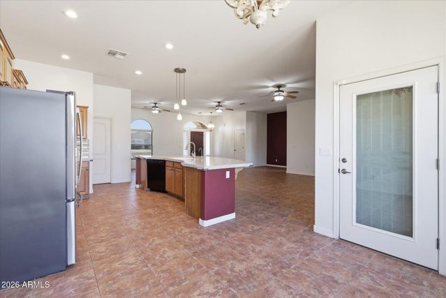 9301 W DEBBIE Lane, Arizona City, AZ 85123