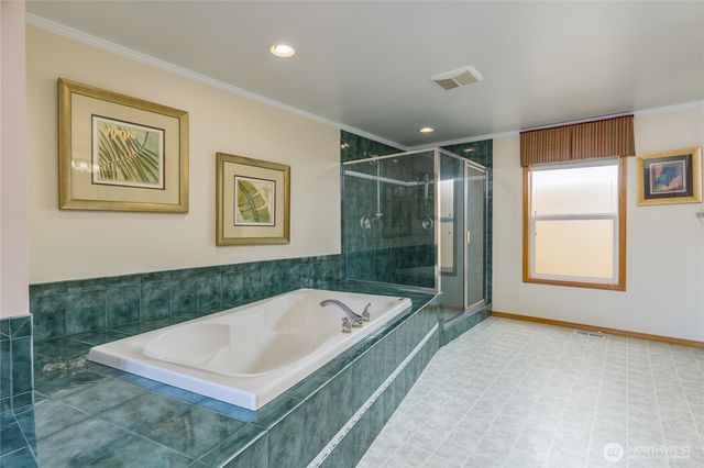29606 148th Avenue SE, Kent, WA 98042