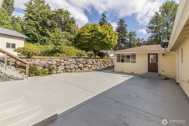 29606 148th Avenue SE, Kent, WA 98042