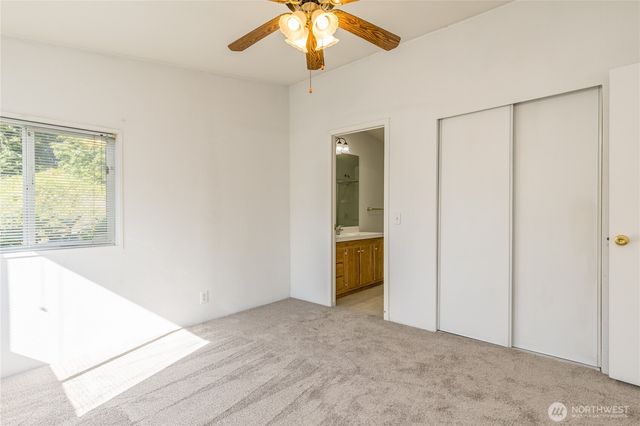 29606 148th Avenue SE, Kent, WA 98042