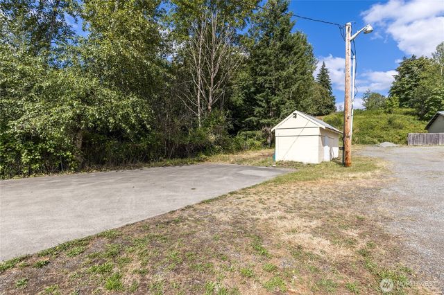 29606 148th Avenue SE, Kent, WA 98042