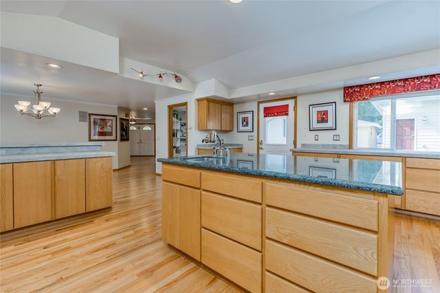 29606 148th Avenue SE, Kent, WA 98042
