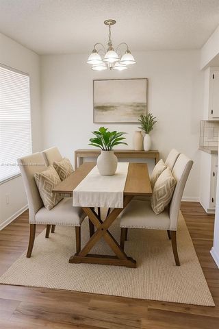 227 Castlewood Dr 102, North Palm Beach, FL 33408