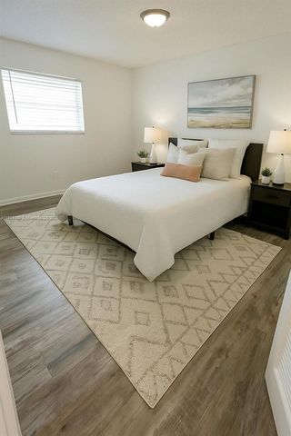 227 Castlewood Dr 102, North Palm Beach, FL 33408