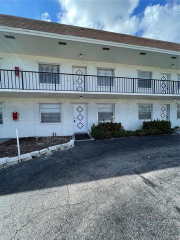 227 Castlewood Dr 102, North Palm Beach, FL 33408