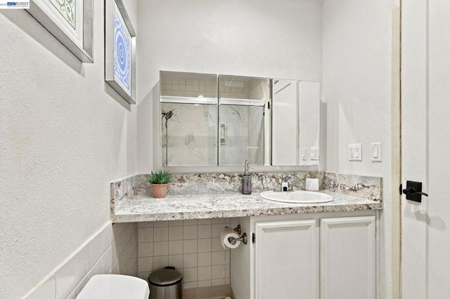 3253 Santa Isabella Ct, Union City, CA 94587