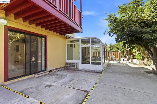 3253 Santa Isabella Ct, Union City, CA 94587