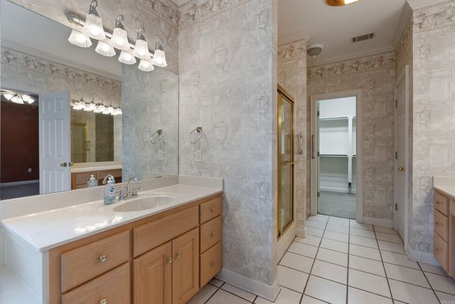 4325 Tree House Dr, Conway, AR 72034