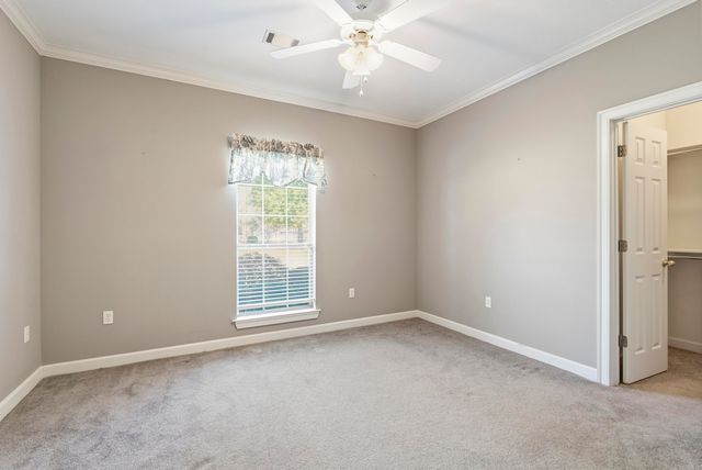 4325 Tree House Dr, Conway, AR 72034