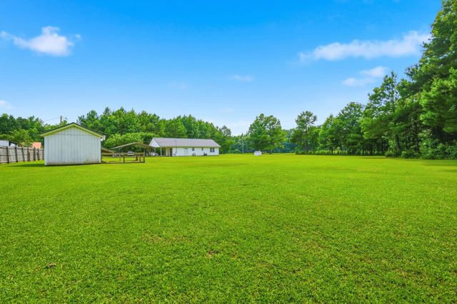 3298 Bakersfield Rd., Loris, SC 29569