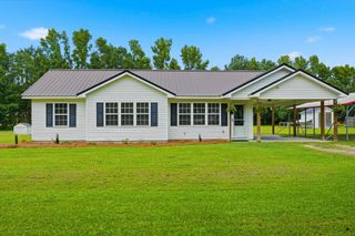 3298 Bakersfield Rd., Loris, SC 29569