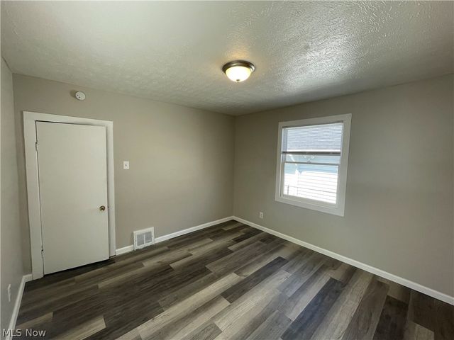 3761 W 135th Street, Cleveland, OH 44111