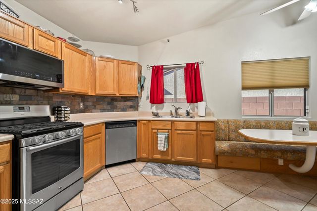 8895 E Desert Aire Street, Tucson, AZ 85730