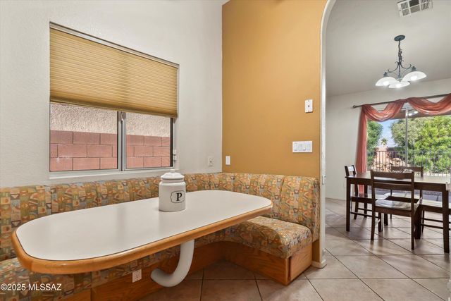 8895 E Desert Aire Street, Tucson, AZ 85730