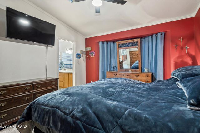 8895 E Desert Aire Street, Tucson, AZ 85730