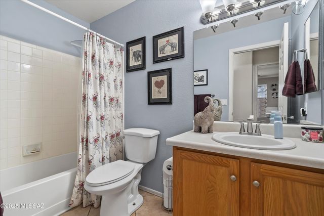 8895 E Desert Aire Street, Tucson, AZ 85730