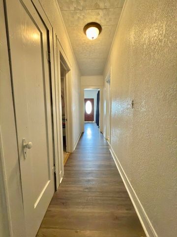 410 S Avenue E, Clifton, TX 76634