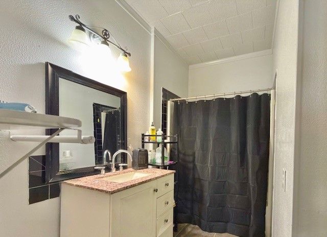 410 S Avenue E, Clifton, TX 76634