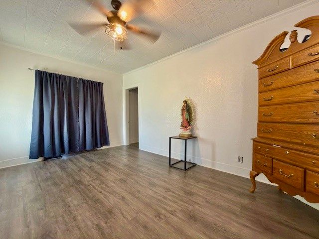 410 S Avenue E, Clifton, TX 76634