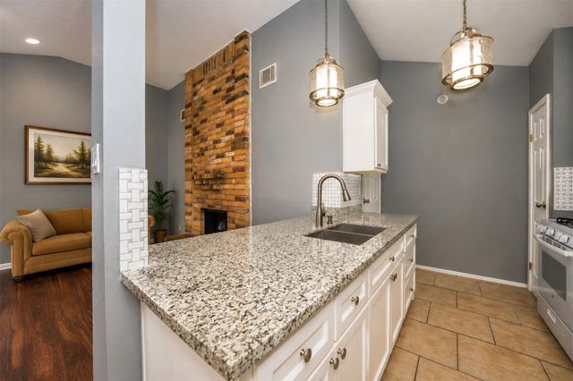 15915 Oakendell Drive, Houston, TX 77084