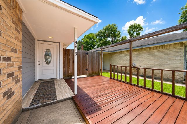 15915 Oakendell Drive, Houston, TX 77084