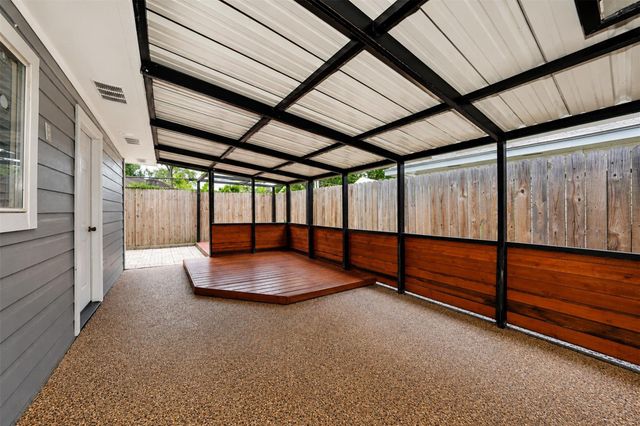 15915 Oakendell Drive, Houston, TX 77084