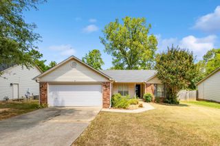 81 Meadow Ridge Loop, Maumelle, AR 72113
