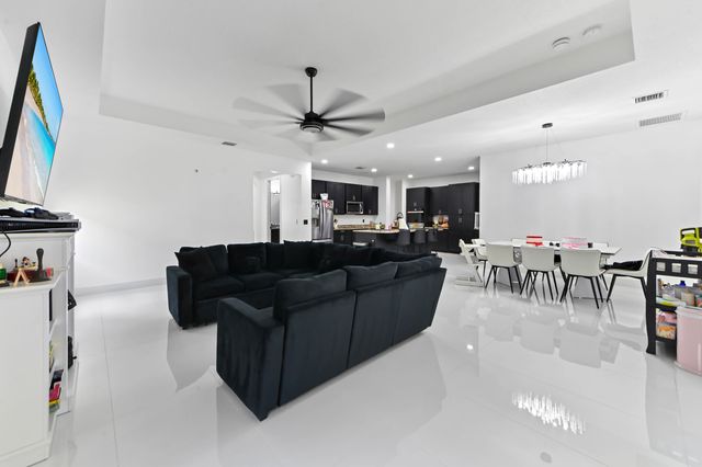 7461 Moonrise Drive, Lake Worth, FL 33467