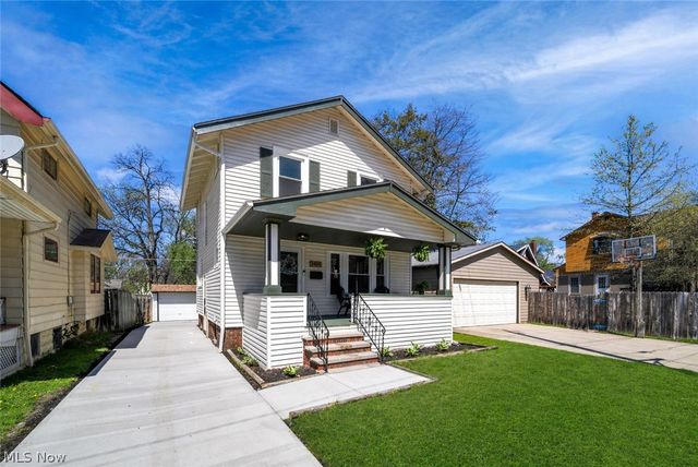 17414 Cannon Avenue, Lakewood, OH 44107