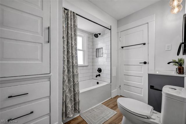 17414 Cannon Avenue, Lakewood, OH 44107