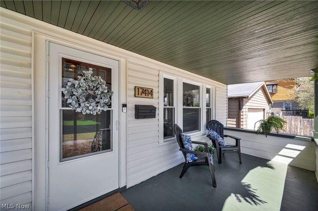 17414 Cannon Avenue, Lakewood, OH 44107