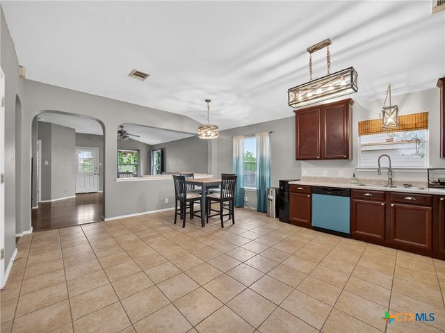 211 Starling Creek, New Braunfels, TX 78130