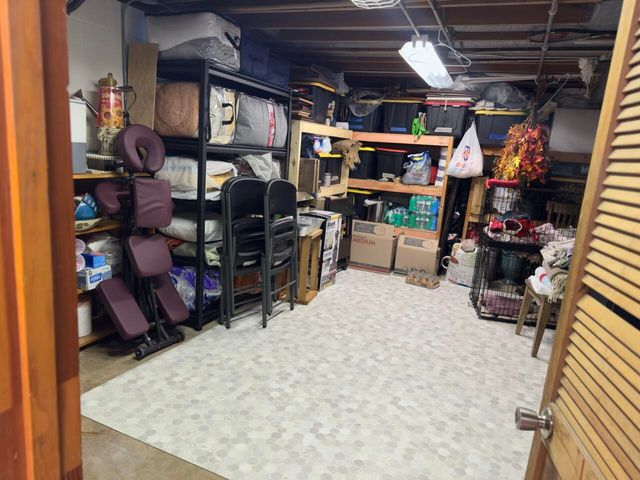 2256 W 57th Place, Merrillville, IN 46410