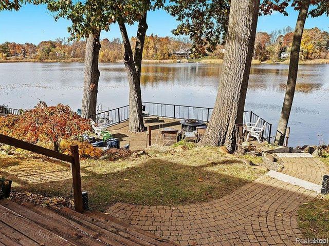3386 Horrell Court, Fenton Charter Township, MI 48430